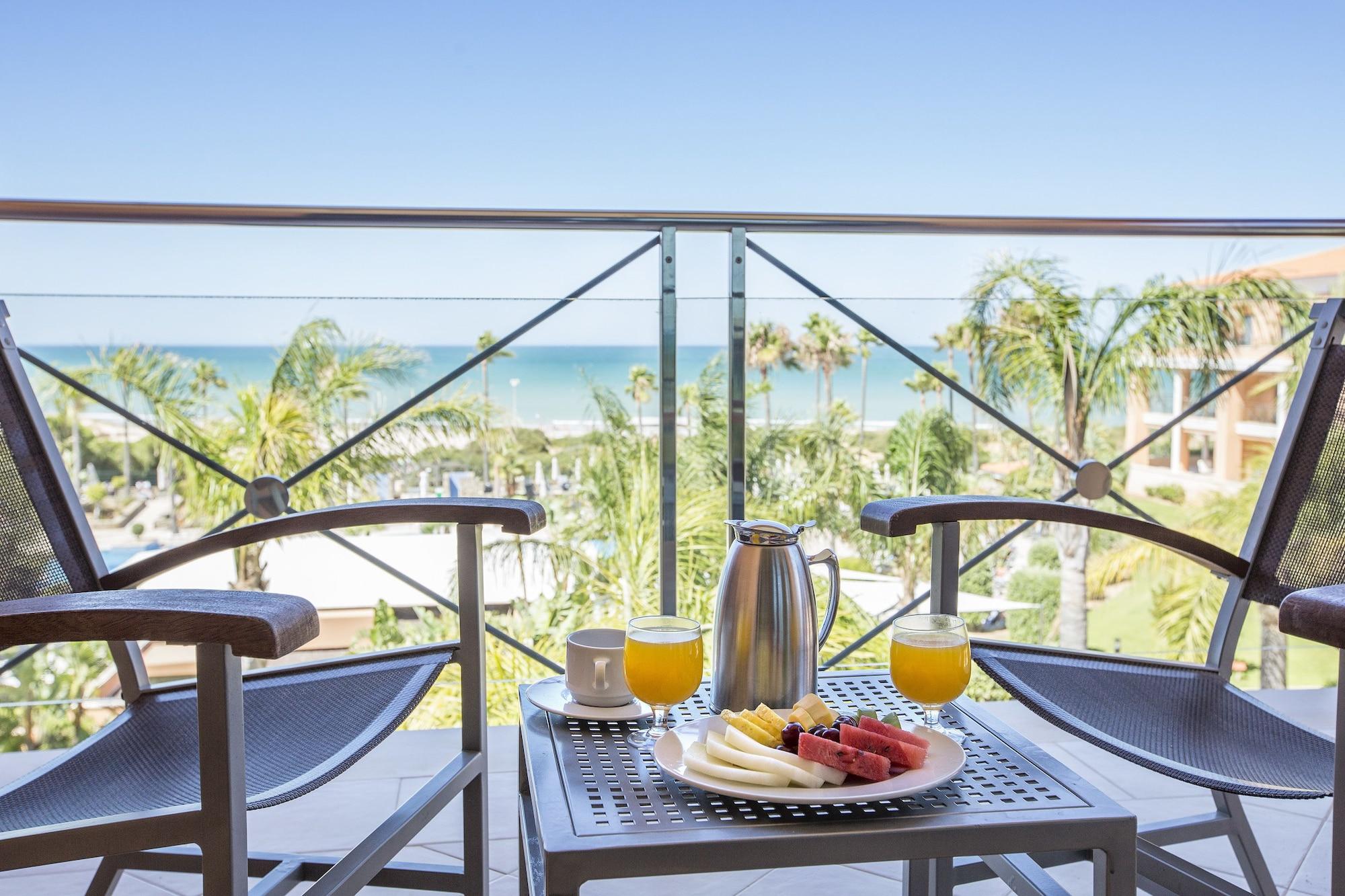 Hipotels Barrosa Palace &