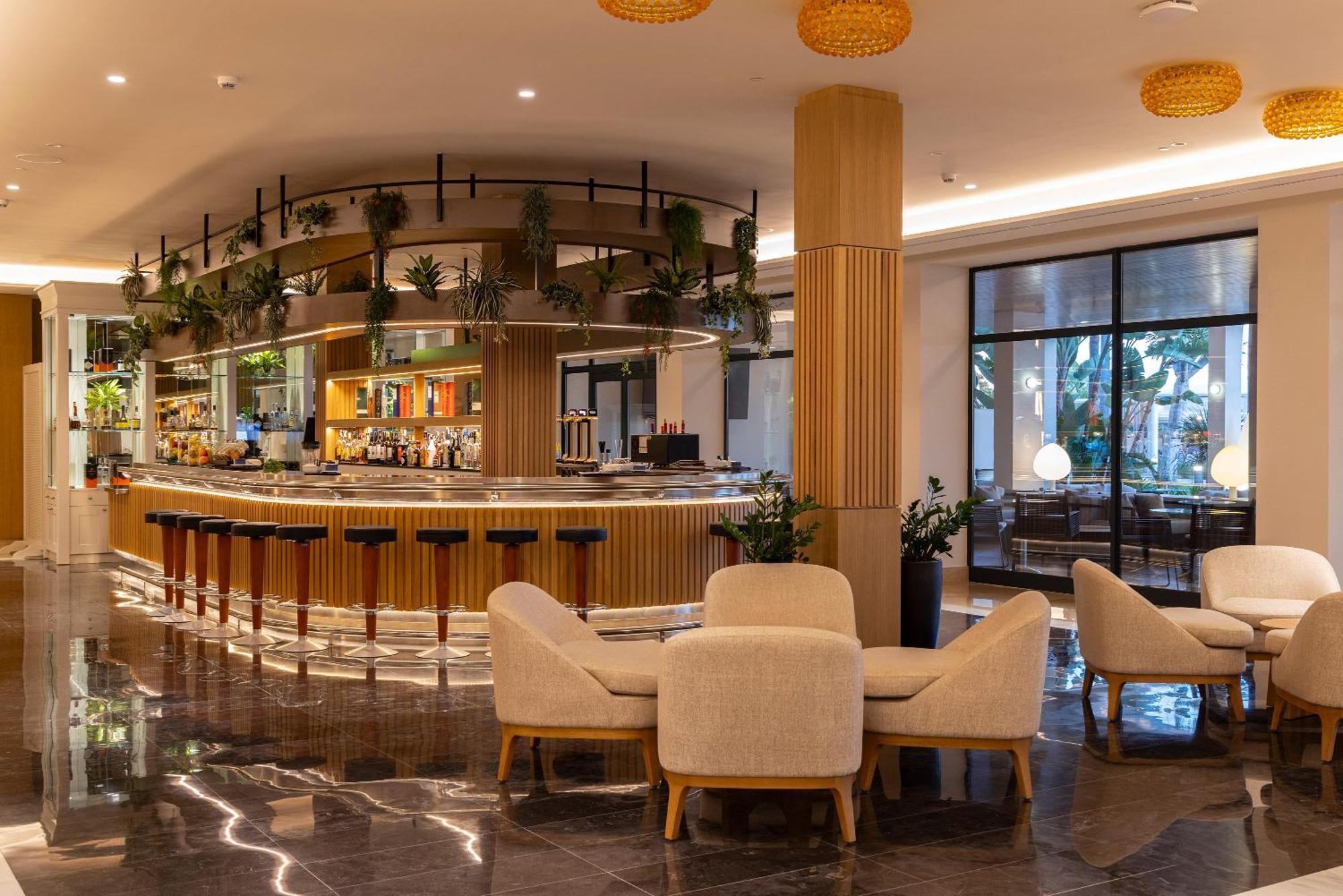 Hotel Hipotels Barrosa Palace & 5*